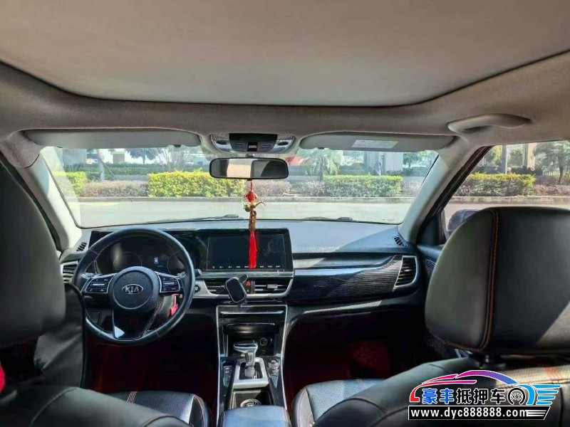 19年起亚KX3轿车抵押车出售