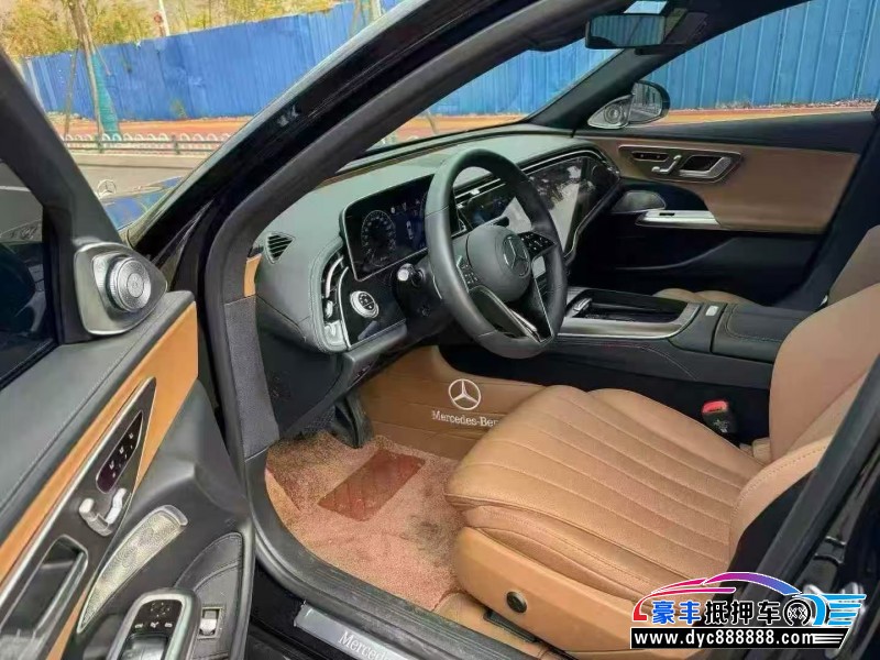 25年奔驰E轿车抵押车出售