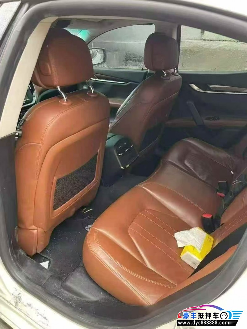 16年玛莎拉蒂Ghibli轿车抵押车出售