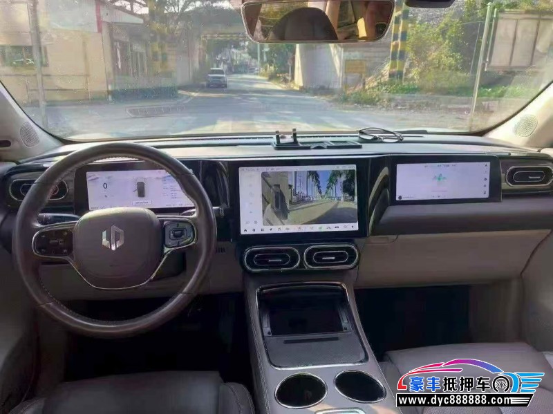 23年零跑C11轿车抵押车出售