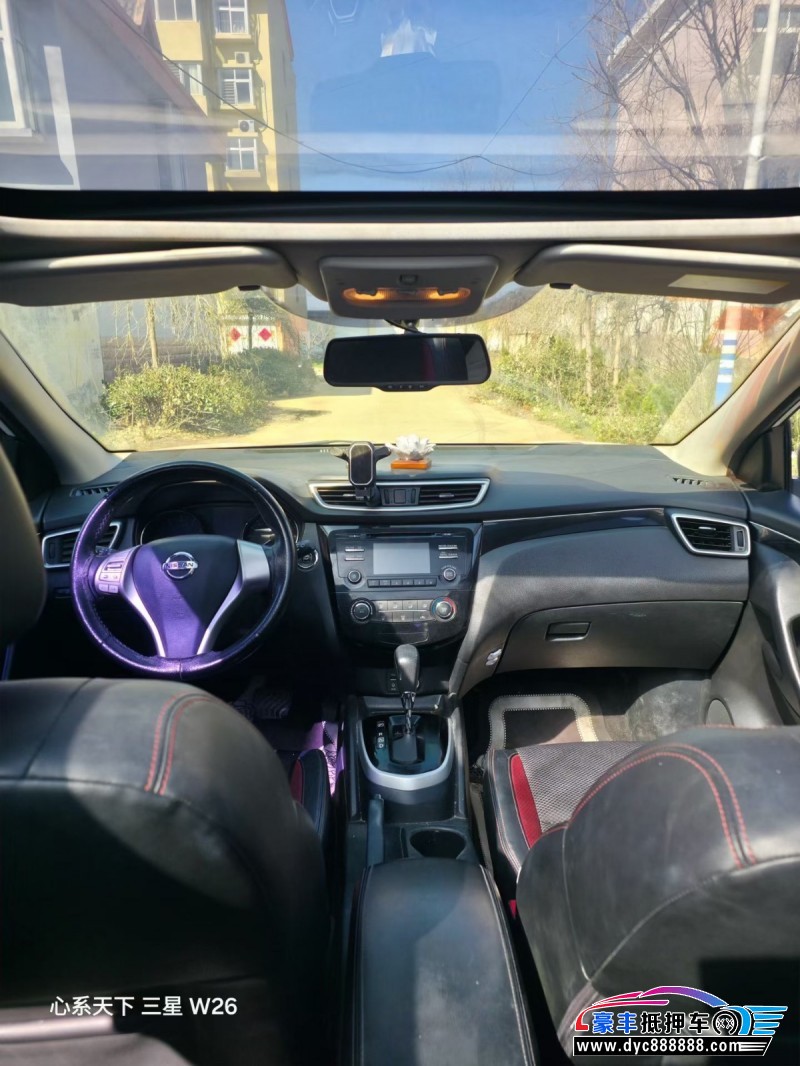 16年日产逍客轿车抵押车出售