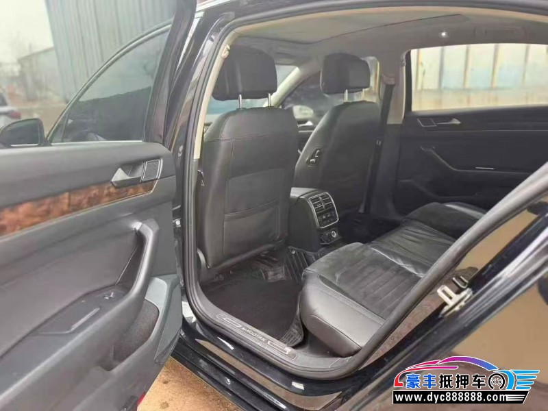 18年大众迈腾轿车抵押车出售