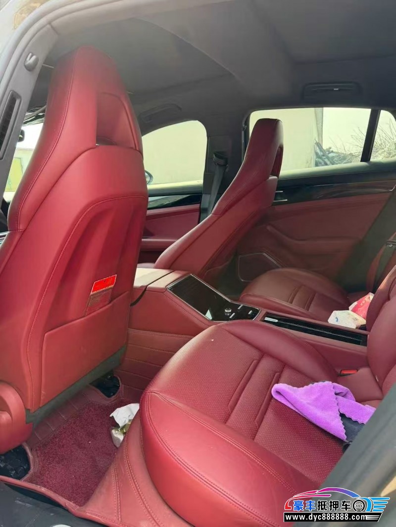 22年保时捷帕纳梅拉轿车抵押车出售