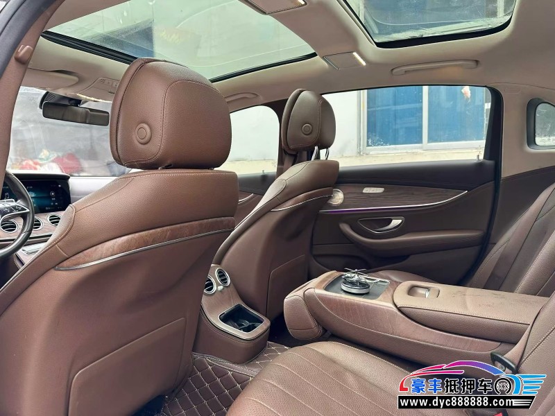 21年奔驰E轿车抵押车出售