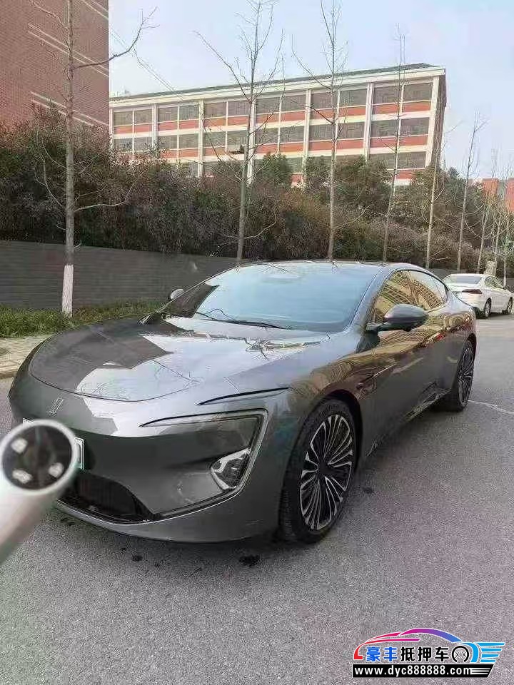 24年阿维塔12轿车抵押车出售