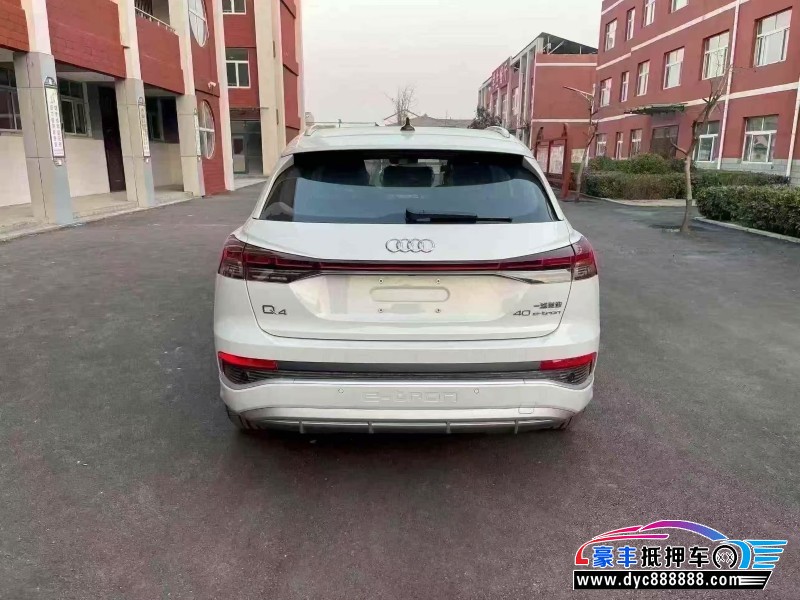 25年奥迪Q4轿车抵押车出售