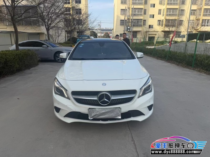 15年奔驰CLA轿车