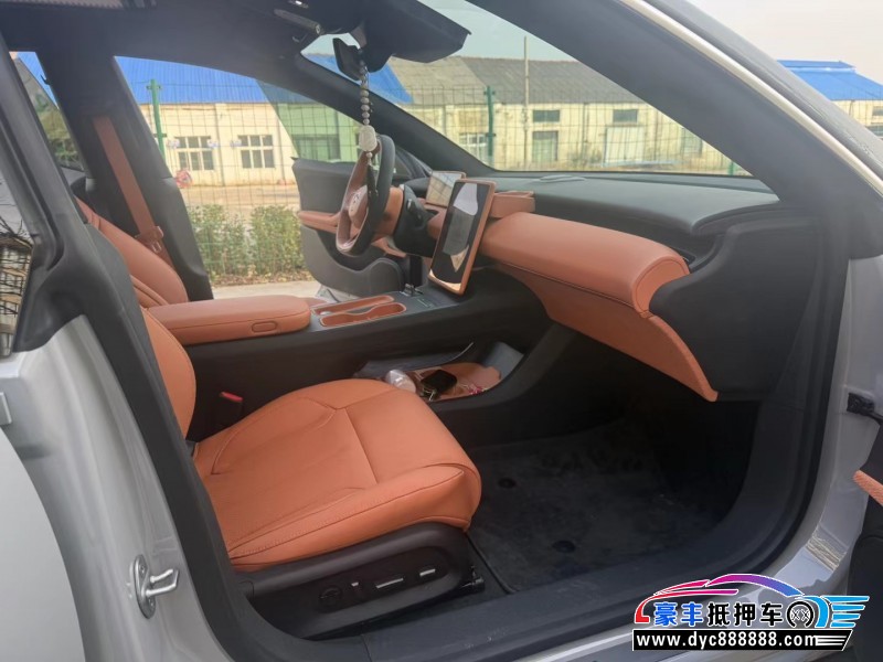 25年蔚来ET5轿车抵押车出售