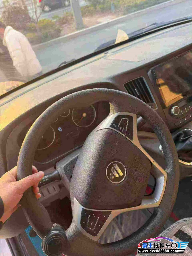 23年福田图雅诺轿车抵押车出售