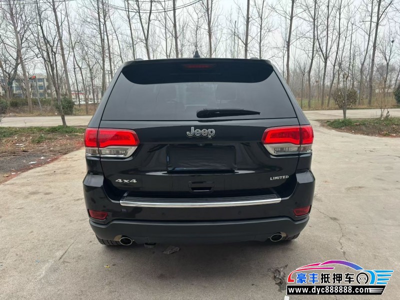 14年Jeep大切诺基轿车抵押车出售