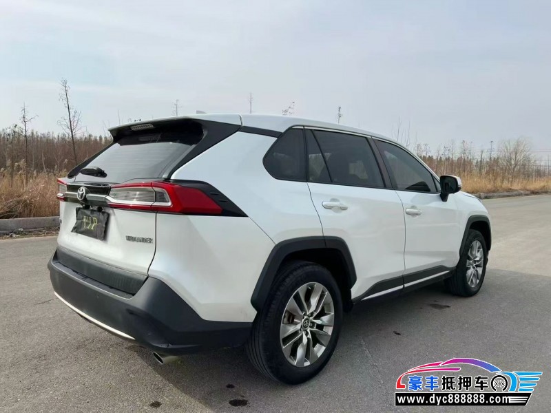 22年丰田威兰达轿车抵押车出售