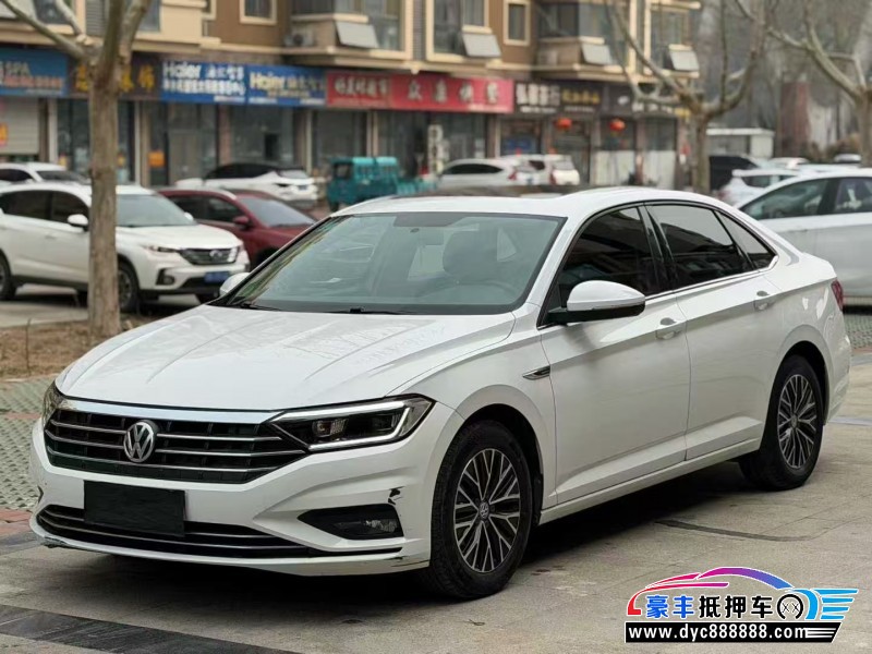 19年大众速腾轿车抵押车出售