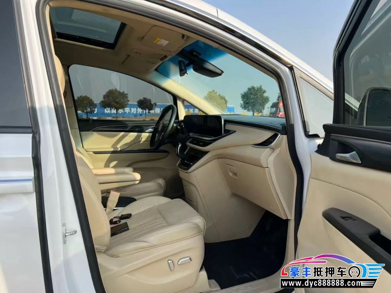 21年别克GL8轿车抵押车出售