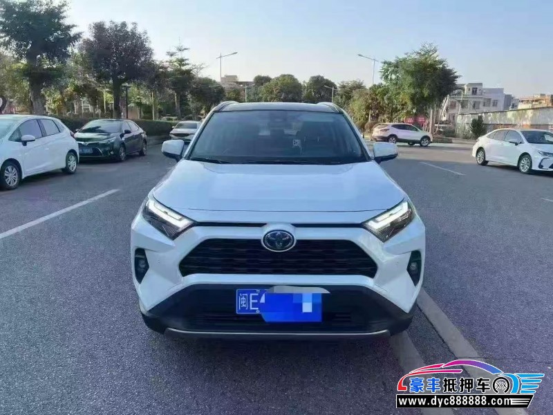 抵押车出售24年丰田RAV4轿车