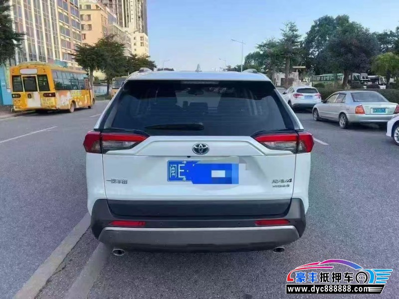 24年丰田RAV4轿车抵押车出售