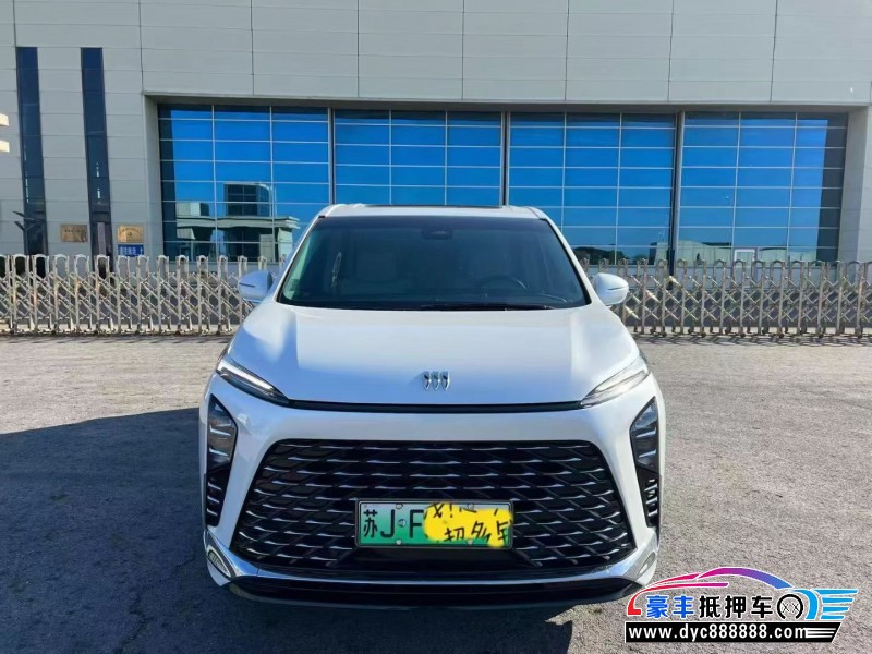 抵押车出售25年别克GL8轿车