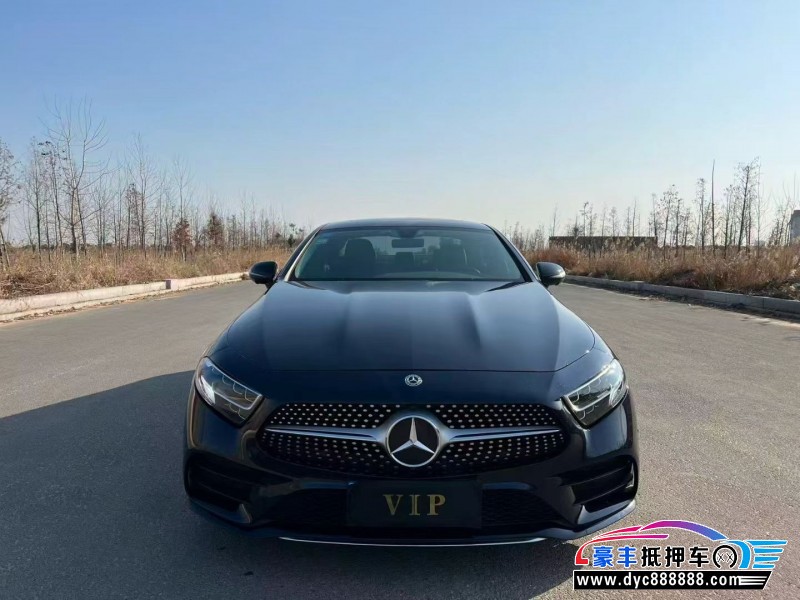 抵押车出售21年奔驰CLS轿车