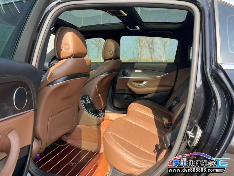 23年奔驰E轿车抵押车出售