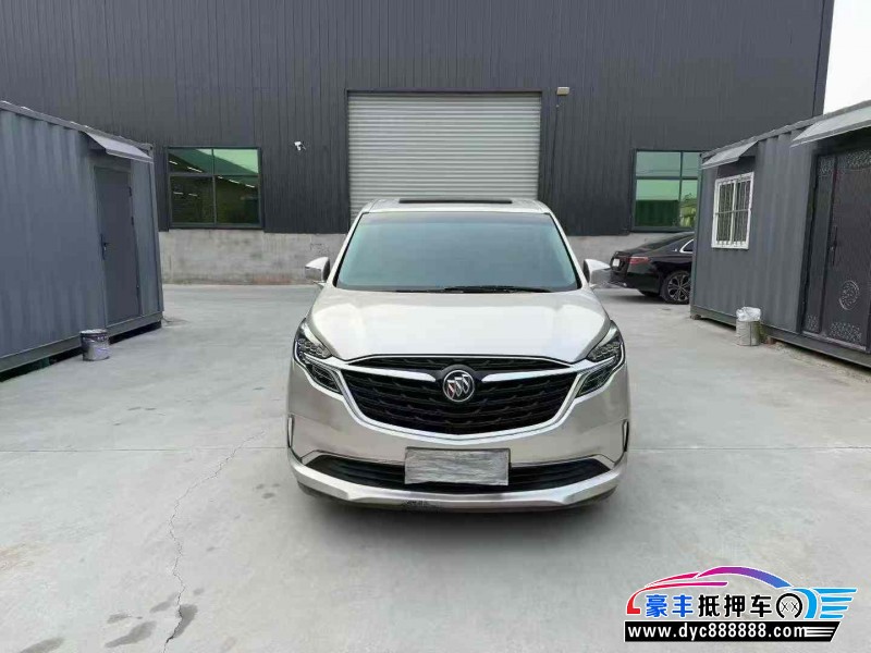 抵押车出售22年别克GL8轿车