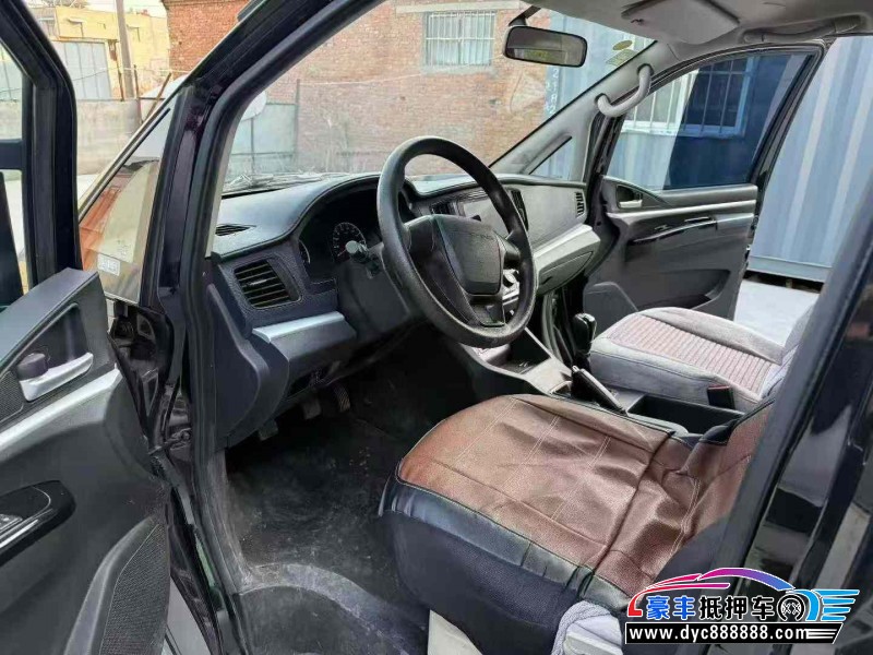 23年东风风行菱智轿车抵押车出售