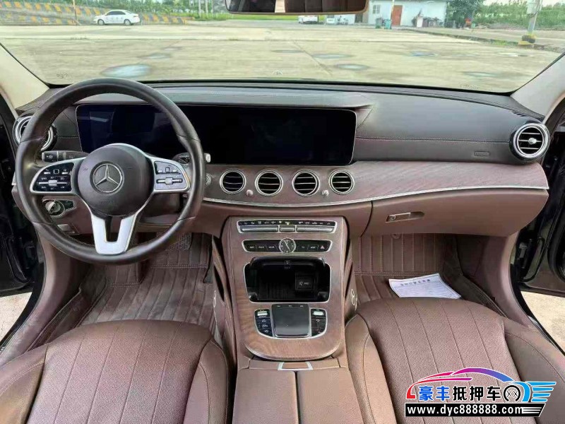 19年奔驰E轿车抵押车出售