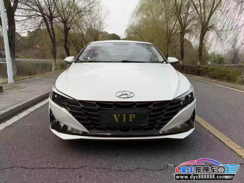 抵押车出售22年现代伊兰特轿车