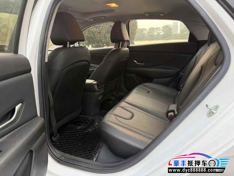 22年现代伊兰特轿车抵押车出售