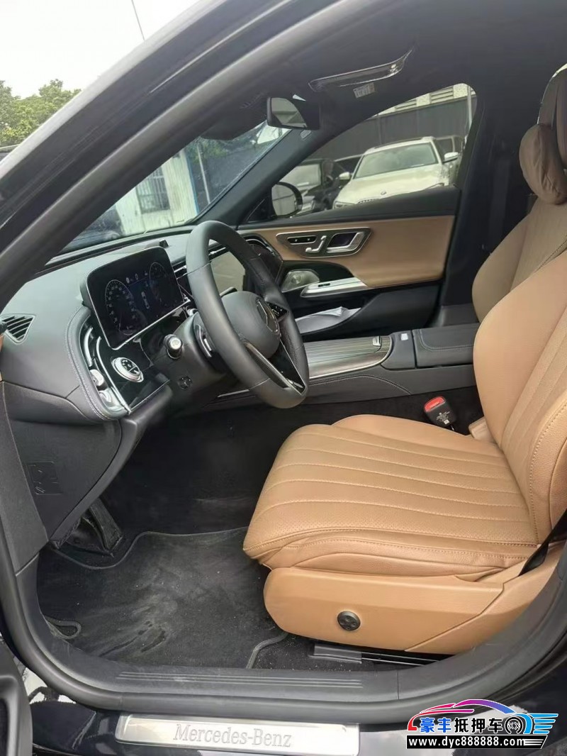 25年奔驰E轿车抵押车出售