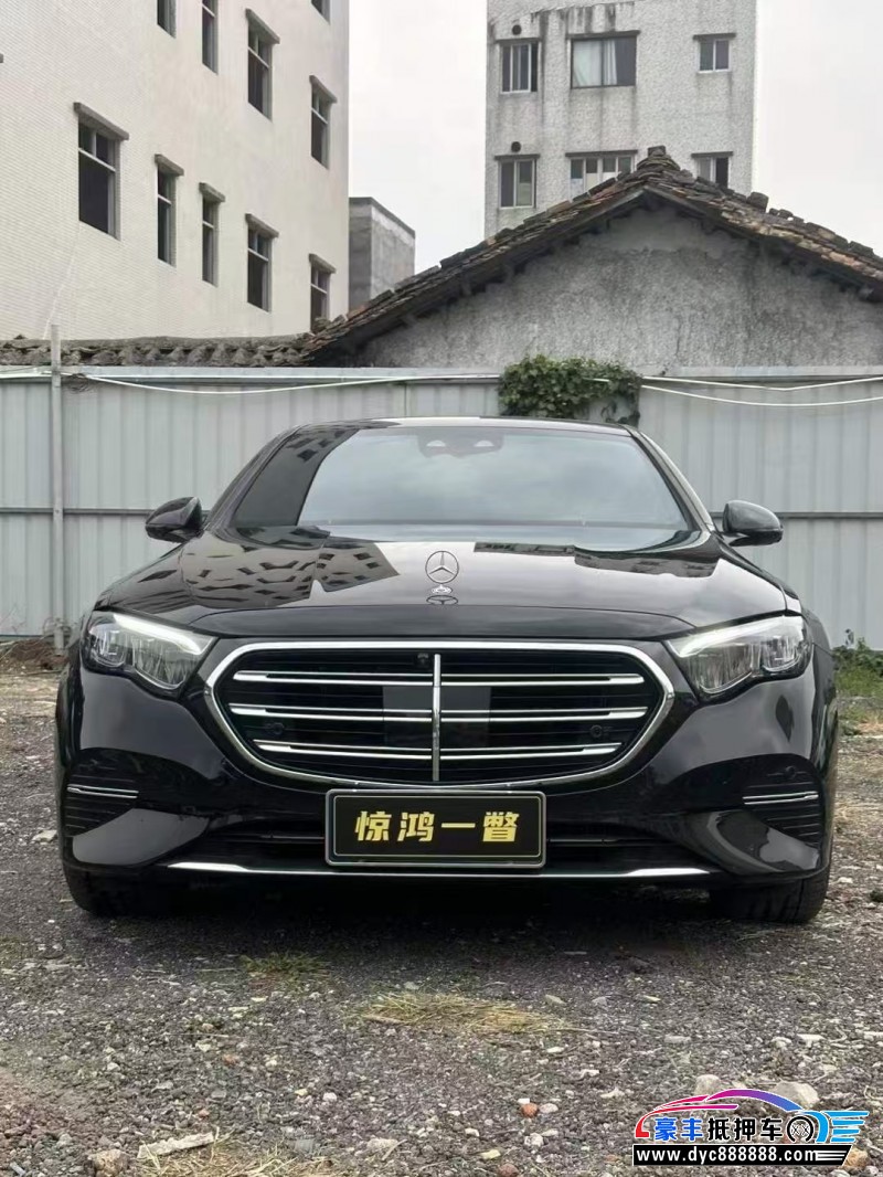 25年奔驰E轿车抵押车出售