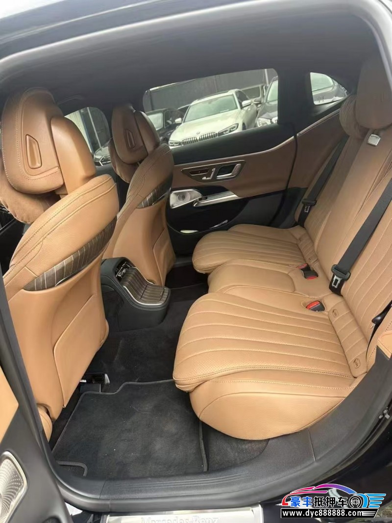 25年奔驰E轿车抵押车出售