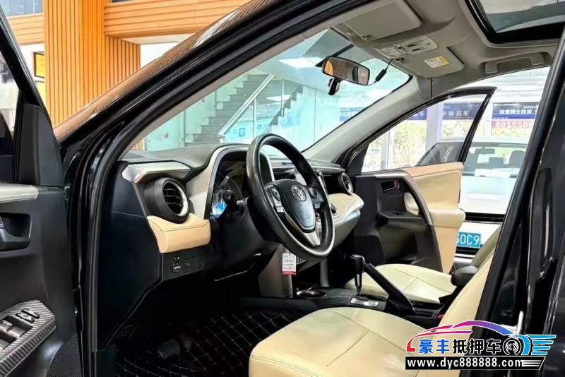 16年丰田RAV4轿车抵押车出售