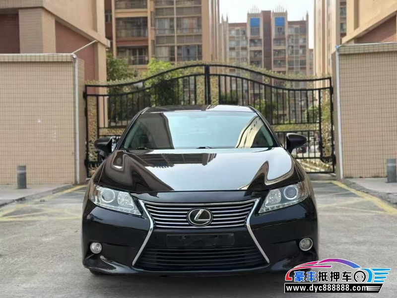 13年雷克萨斯ES轿车抵押车出售