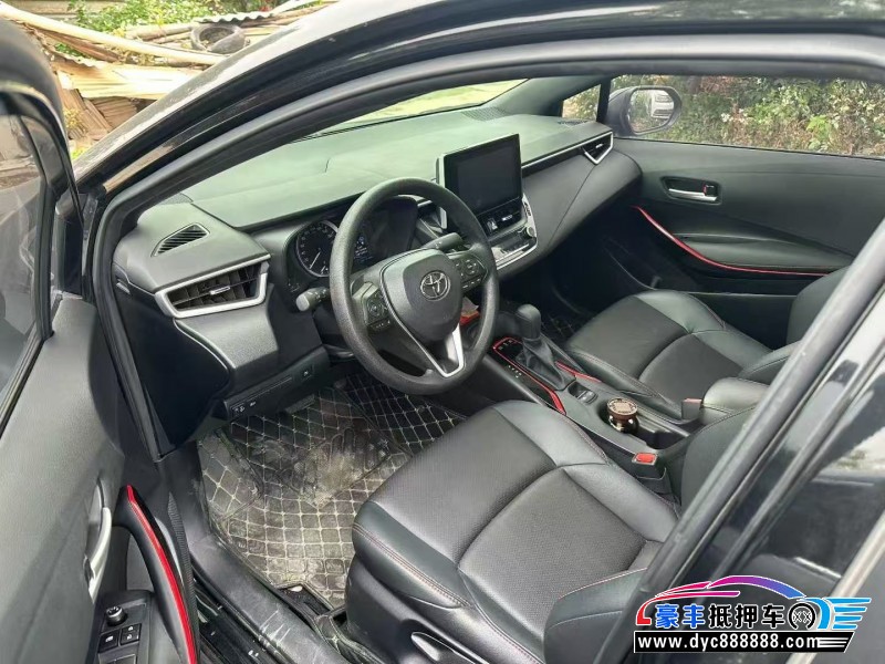 22年丰田雷凌轿车抵押车出售