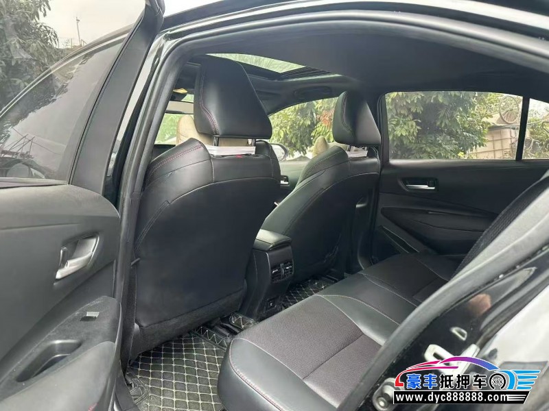 22年丰田雷凌轿车抵押车出售