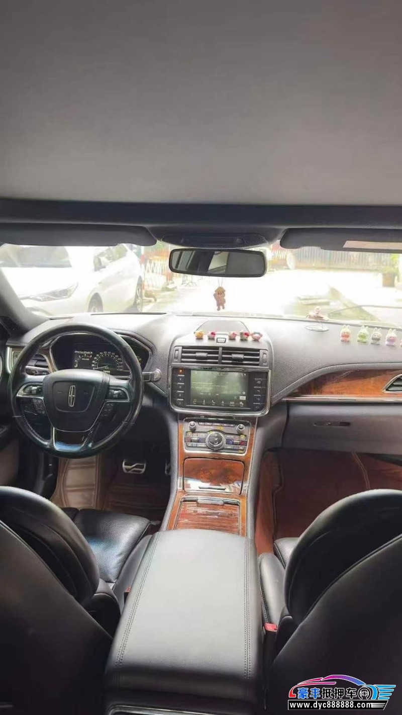 18年林肯大陆轿车抵押车出售