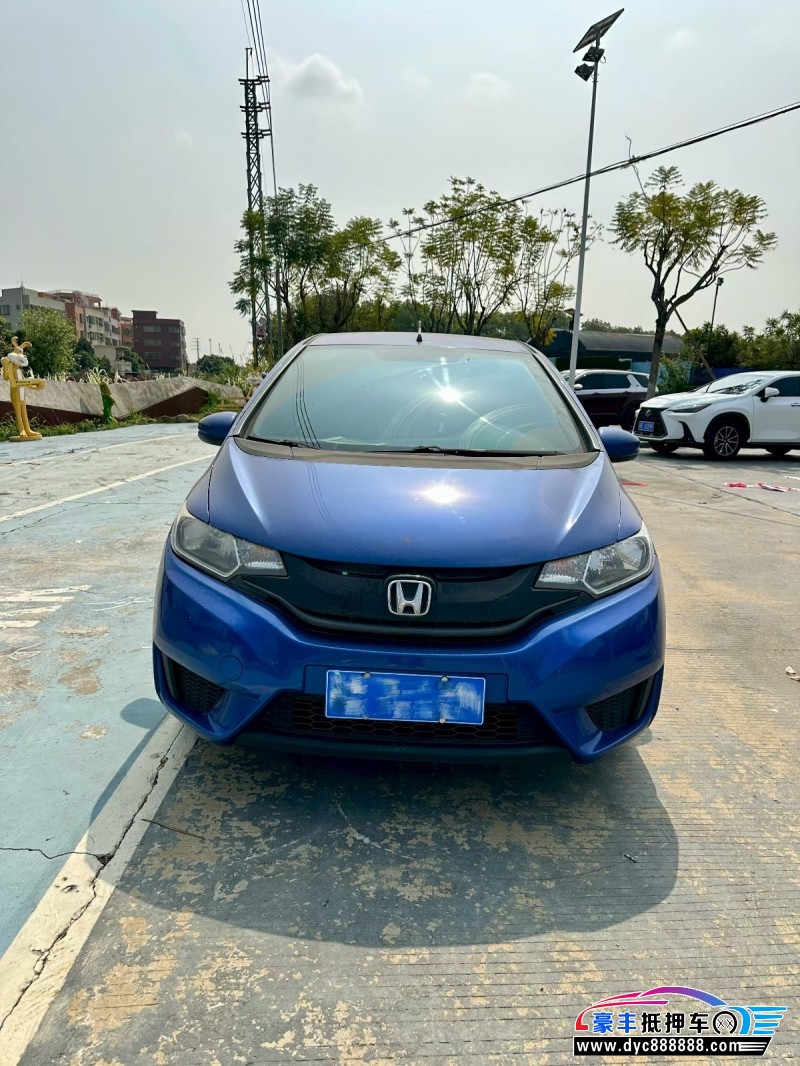 抵押车出售16年本田飞度轿车