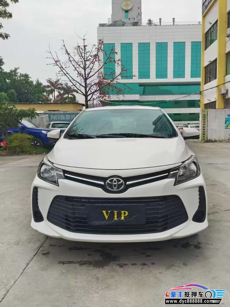 抵押车出售22年丰田威驰轿车