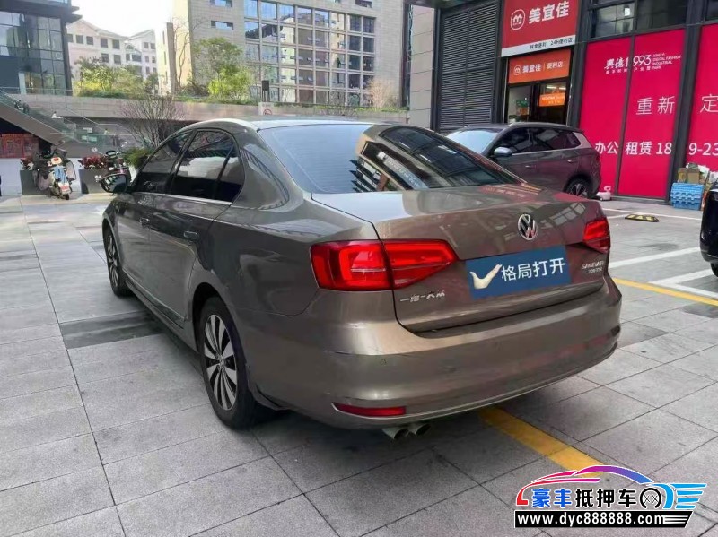 15年大众速腾轿车抵押车出售