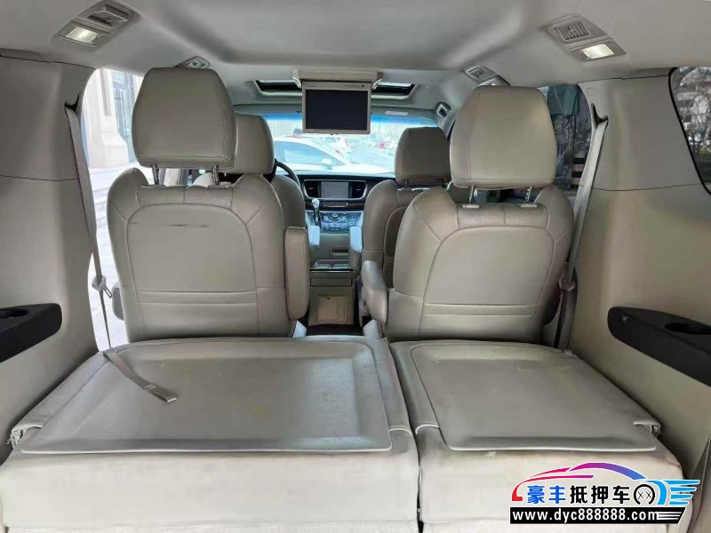 17年别克GL8轿车抵押车出售