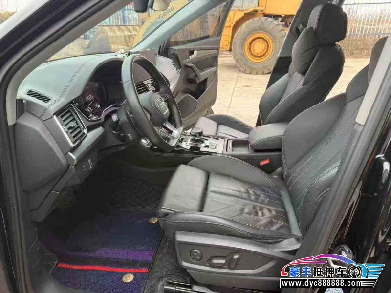 23年奥迪Q5轿车抵押车出售