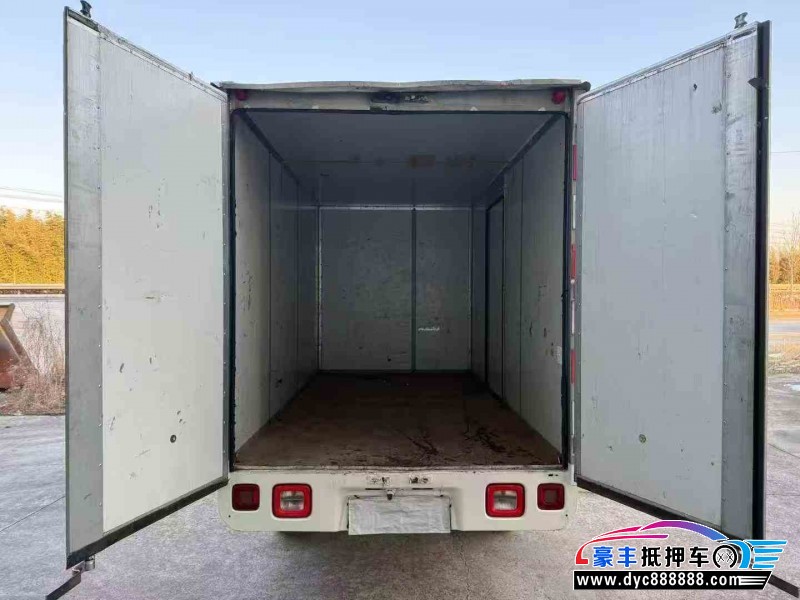 24年福田祥菱轿车抵押车出售