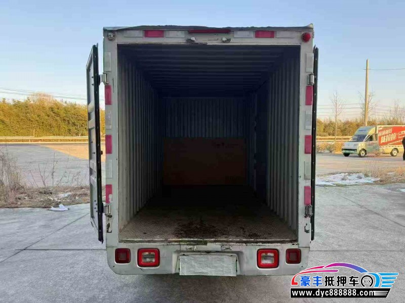 24年福田祥菱轿车抵押车出售