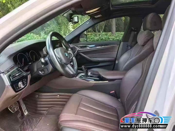 19年宝马5系轿车抵押车出售