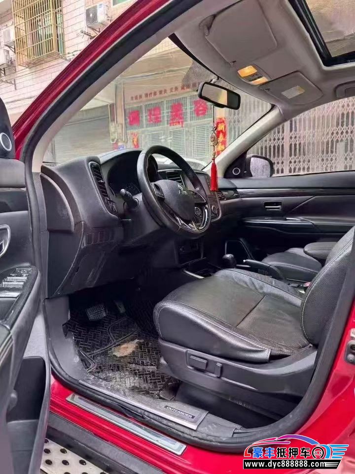 18年三菱欧蓝德SUV抵押车出售