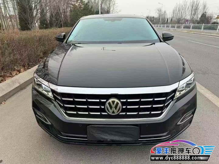 抵押车出售19年大众帕萨特轿车