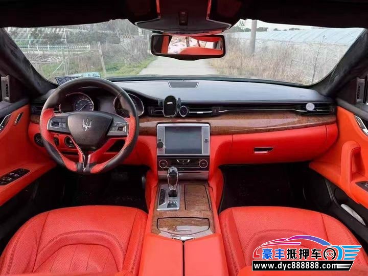 14年玛莎拉蒂总裁轿车抵押车出售