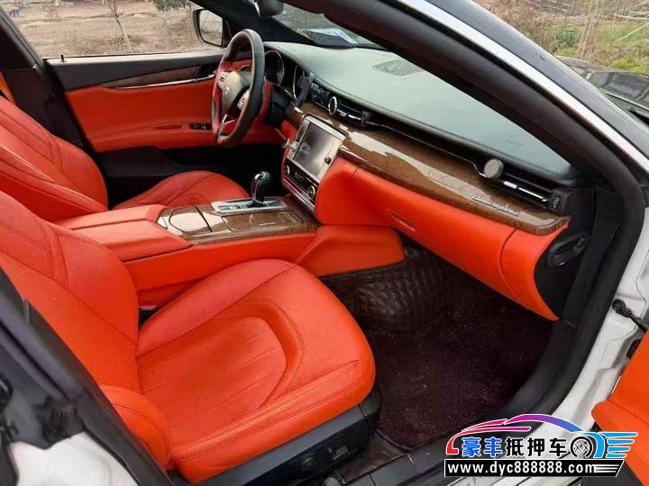 14年玛莎拉蒂总裁轿车抵押车出售