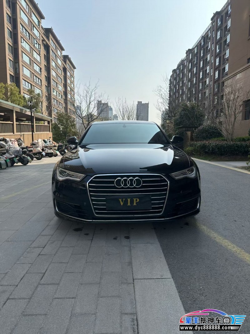 抵押车出售17年奥迪A6轿车
