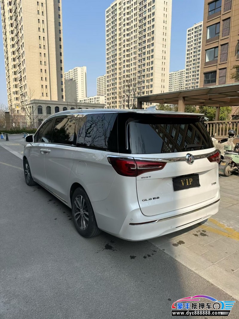 22年别克GL8轿车抵押车出售