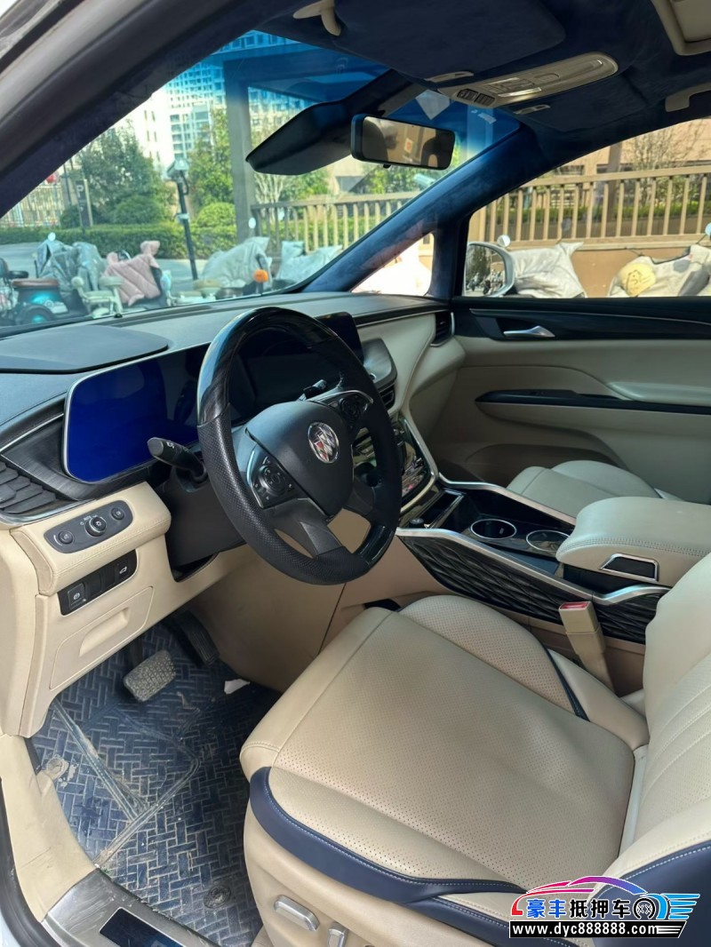 22年别克GL8轿车抵押车出售